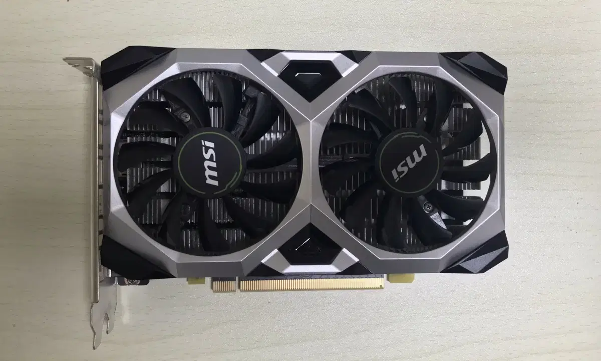 msi gtx1650 벤투스 d6 팝니다